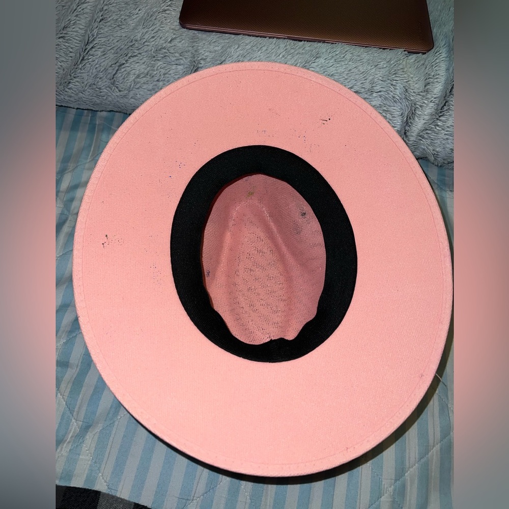 Painted hat - Picture 3 of 3